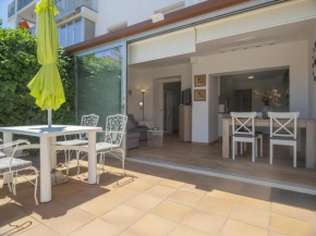 Apartamento renovado con terraza, a pasos de la playa de Riells, ¡ideal para parejas! - ES-325-29
